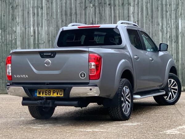 Nissan Navara 2.3 dCi Tekna 4WD Euro 6 (s/s) 4dr