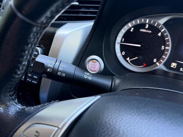 Nissan Navara 2.3 dCi Tekna Auto 4WD Euro 6 4dr