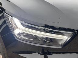 Volvo XC40 2.0 T4 Inscription Pro Auto Euro 6 (s/s) 5dr at 48th