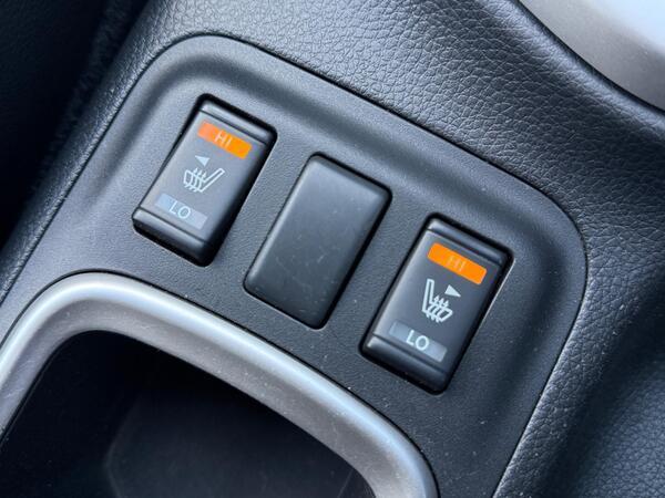 Nissan Navara 2.3 dCi Tekna 4WD Euro 6 (s/s) 4dr