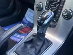 Volvo V40 Cross Country 1.5 T3 Pro Auto Euro 6 (s/s) 5dr at 7th
