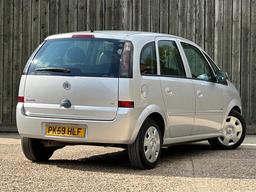 Vauxhall Meriva 1.6i 16v Club 5dr at 3th
