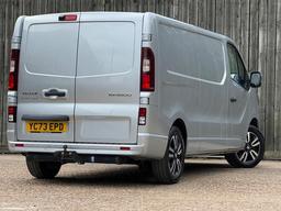 Renault Trafic 2.0 dCi Blue 30 Extra Sport LWB Euro 6 (s/s) 5dr at 26th