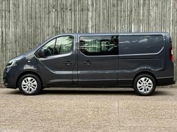 Renault Trafic 2.0 dCi ENERGY 30 Sport Nav Crew Van LWB Euro 6 (s/s) 6dr at 11th