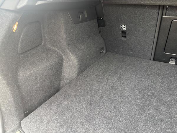 Volvo XC40 2.0 T4 Inscription Pro Auto Euro 6 (s/s) 5dr