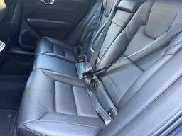 Volvo XC60 2.0 T4 Edition Auto Euro 6 (s/s) 5dr at 16th