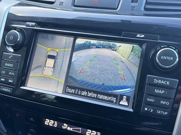 Nissan Navara 2.3 dCi Tekna Auto 4WD Euro 6 4dr