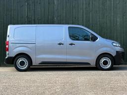 Citroen Dispatch 1.5 BlueHDi 1000 Enterprise Pro M FWD 2 Euro 6 (s/s) 6dr at 18th