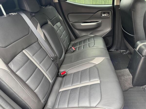 Mitsubishi L200 2.4 DI-D DC Barbarian Auto 4WD Euro 6 4dr