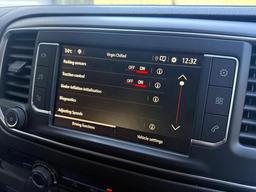 Vauxhall Vivaro 2.0 Turbo D 3100 Pro L2 H1 Euro 6 (s/s) 6dr at 17th