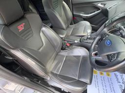 Ford Focus 2.0T EcoBoost ST-3 Euro 6 (s/s) 5dr at 11th
