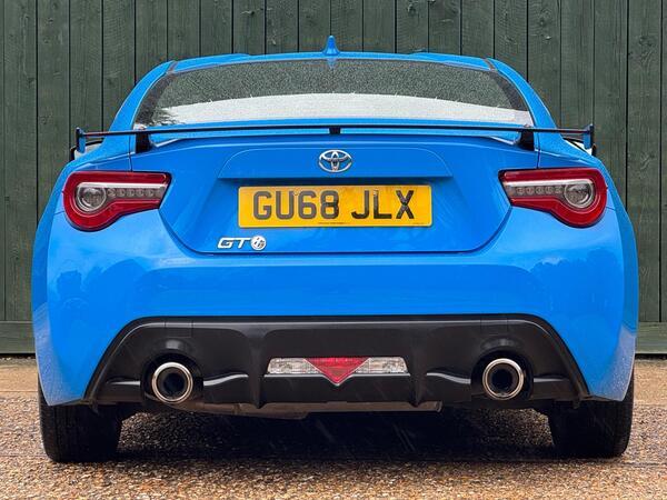 Toyota GT86 2.0 Boxer D-4S Club Series Blue Edition Euro 6 2dr