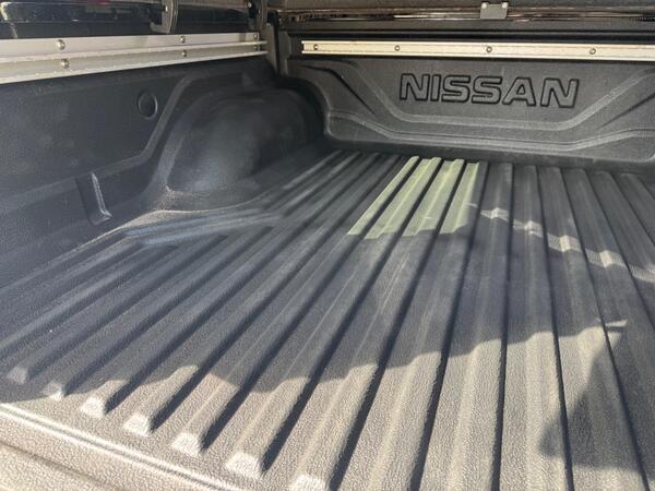 Nissan Navara 2.3 dCi Tekna 4WD Euro 5 4dr