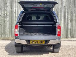 Nissan Navara 2.3 dCi Tekna 4WD Euro 6 (s/s) 4dr at 47th