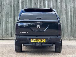 Nissan Navara 2.3 dCi N-Guard Auto 4WD Euro 6 4dr at 12th