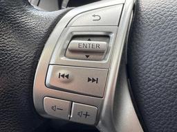 Nissan Navara 2.3 dCi N-Guard Auto 4WD Euro 6 4dr at 31th