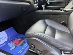 Volvo XC60 2.0 T5 Momentum Auto AWD Euro 6 (s/s) 5dr at 32th