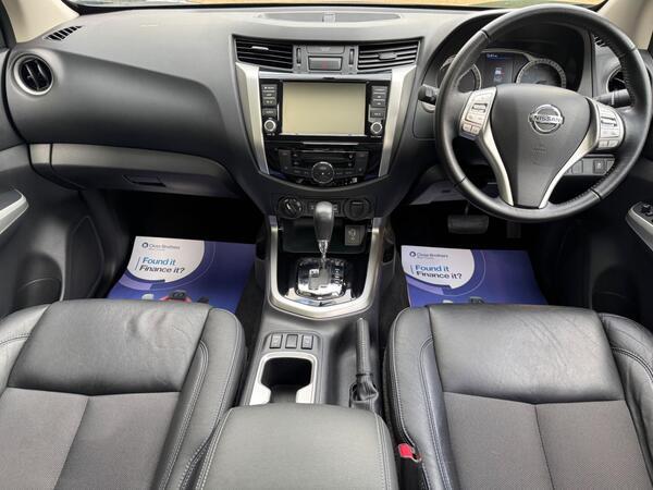 Nissan Navara 2.3 dCi N-Guard Auto 4WD Euro 6 4dr