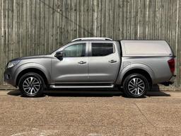 Nissan Navara 2.3 dCi Tekna Auto 4WD Euro 6 4dr at 8th
