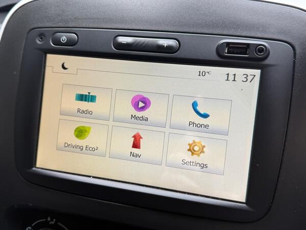 Renault Trafic 2.0 dCi ENERGY 30 Sport Crew Van EDC LWB Euro 6 (s/s) 6dr