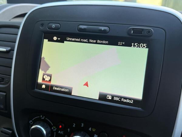 Renault Trafic 2.0 dCi ENERGY 28 Black Edition EDC SWB Standard Roof Euro 6 (s/s) 5dr