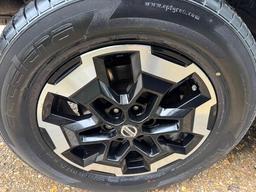 Nissan Navara 2.3 dCi Tekna Auto 4WD Euro 6 4dr at 24th