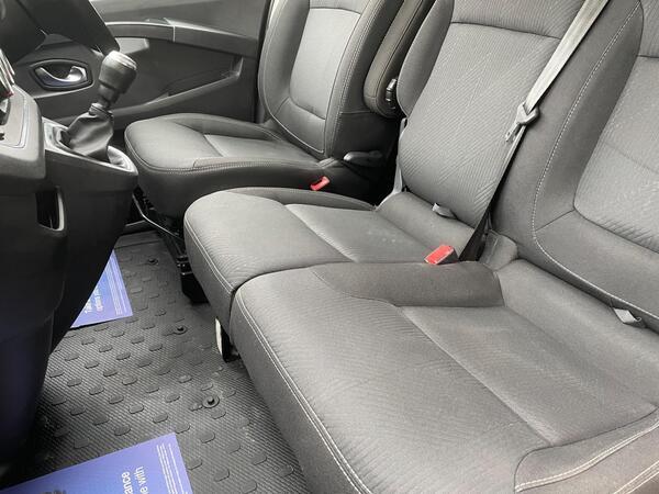 Renault Trafic 2.0 dCi Blue SL28 Sport L1 H1 Euro 6 (s/s) 5dr