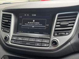 Hyundai TUCSON 1.7 CRDi Blue Drive SE Nav Euro 6 (s/s) 5dr at 17th