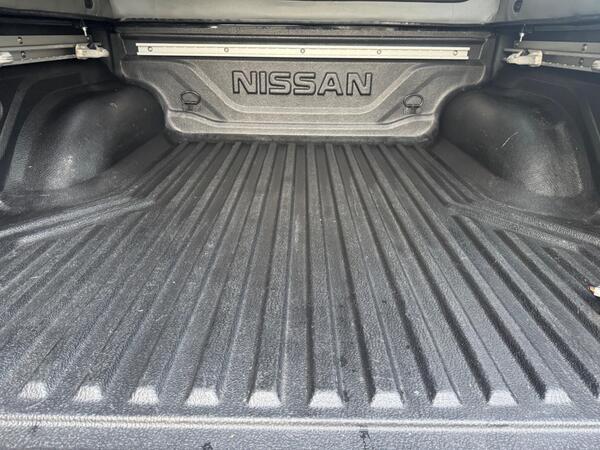 Nissan Navara 2.3 dCi N-Guard Auto 4WD Euro 6 4dr