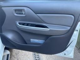 Mitsubishi L200 2.4 DI-D DC Barbarian Auto 4WD Euro 6 4dr at 40th