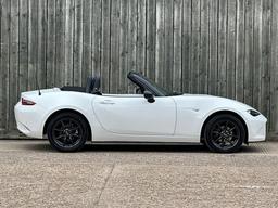 Mazda MX-5 1.5 SKYACTIV-G Sport Euro 6 2dr at 21th