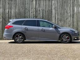Ford Focus 2.0 TDCi ST-3 Euro 6 (s/s) 5dr at 20th