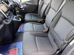 Renault Trafic 2.0 dCi ENERGY 28 Black Edition EDC SWB Standard Roof Euro 6 (s/s) 5dr at 7th