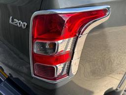 Mitsubishi L200 2.4 DI-D DC Barbarian Auto 4WD Euro 6 4dr at 55th