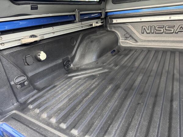 Nissan Navara 2.3 dCi N-Guard Auto 4WD Euro 6 4dr