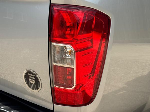 Nissan Navara 2.3 dCi Tekna Auto 4WD Euro 6 4dr
