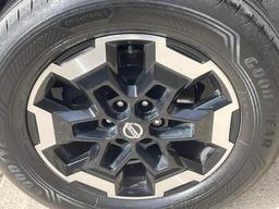 Nissan Navara 2.3 dCi Tekna 4WD Euro 6 (s/s) 4dr at 49th