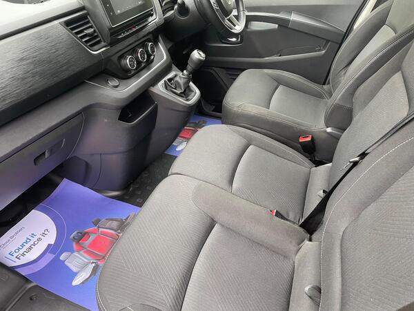 Renault Trafic 2.0 dCi Blue LL30 Sport L2 H1 Euro 6 (s/s) 5dr