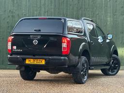 Nissan Navara 2.3 dCi N-Guard Auto 4WD Euro 6 4dr at 3th