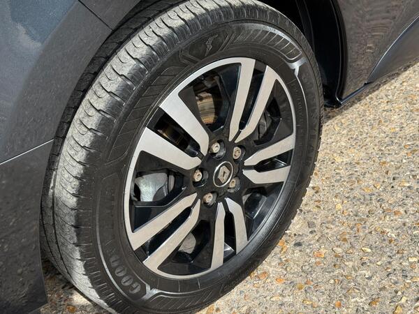 Renault Trafic 2.0 dCi Blue SL28 Sport+ L1 H1 Euro 6 (s/s) 5dr