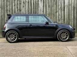 MINI Hatch 1.6 Cooper S Euro 5 (s/s) 3dr at 19th