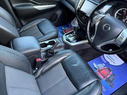 Nissan Navara 2.3 dCi N-Guard Auto 4WD Euro 6 4dr at 5th