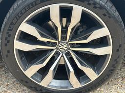 Volkswagen Tiguan 2.0 TDI R-Line DSG 4Motion Euro 6 (s/s) 5dr at 34th