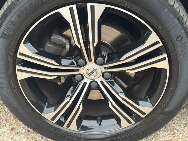 Volvo XC40 2.0 T4 Inscription Pro Auto Euro 6 (s/s) 5dr