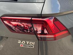 Volkswagen Tiguan 2.0 TDI R-Line DSG 4Motion Euro 6 (s/s) 5dr at 55th