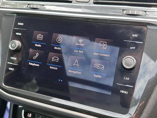 Volkswagen Tiguan 2.0 TDI R-Line DSG 4Motion Euro 6 (s/s) 5dr