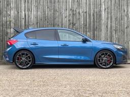 Ford Focus 2.3T EcoBoost ST Euro 6 (s/s) 5dr at 17th