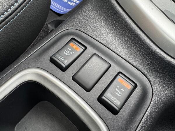 Nissan Navara 2.3 dCi N-Guard Auto 4WD Euro 6 4dr