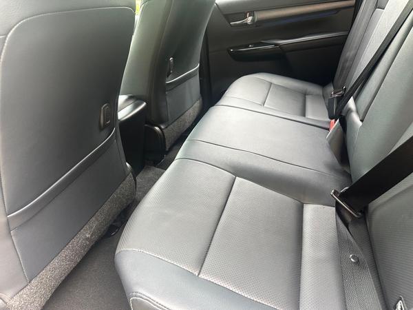 Toyota Hilux 2.8 D-4D Invincible X 4WD Euro 6 (s/s) 4dr