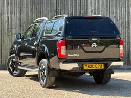 Nissan Navara 2.3 dCi Tekna 4WD Euro 6 (s/s) 4dr at 16th